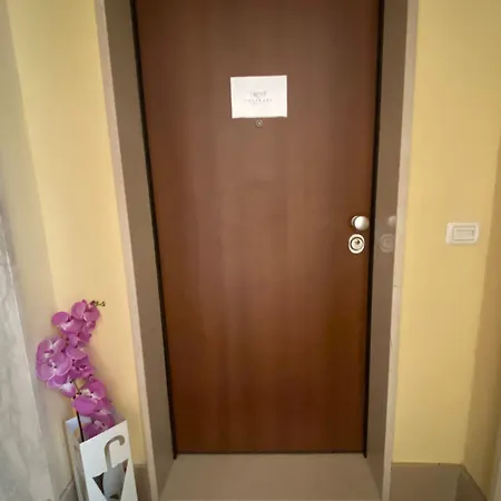 Bed & Breakfast Cavirani 3*