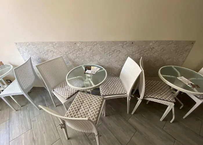 Cavirani Bed & Breakfast