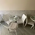 Cavirani 住宿加早餐酒店